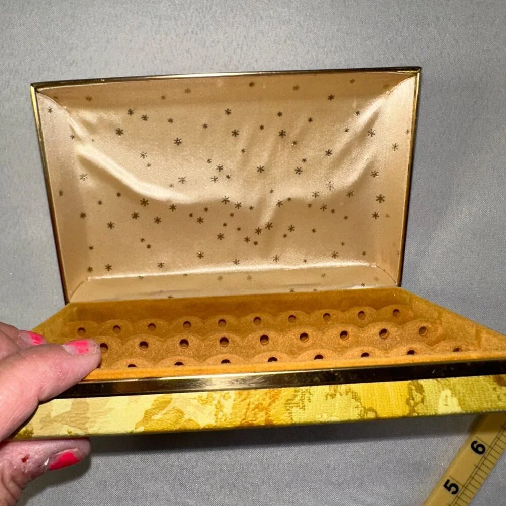 Mele Clamshell Hard Case Floral Vintage 1970's Travel Jewelry Box 7" x 4.75" - Picture 7 of 10